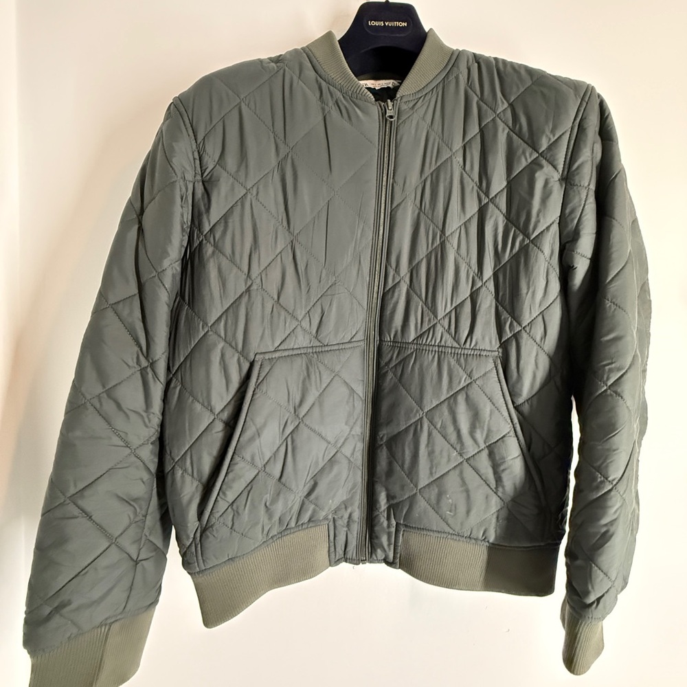 Men’s Quilted Olive Green Bomber Jacket - Zara